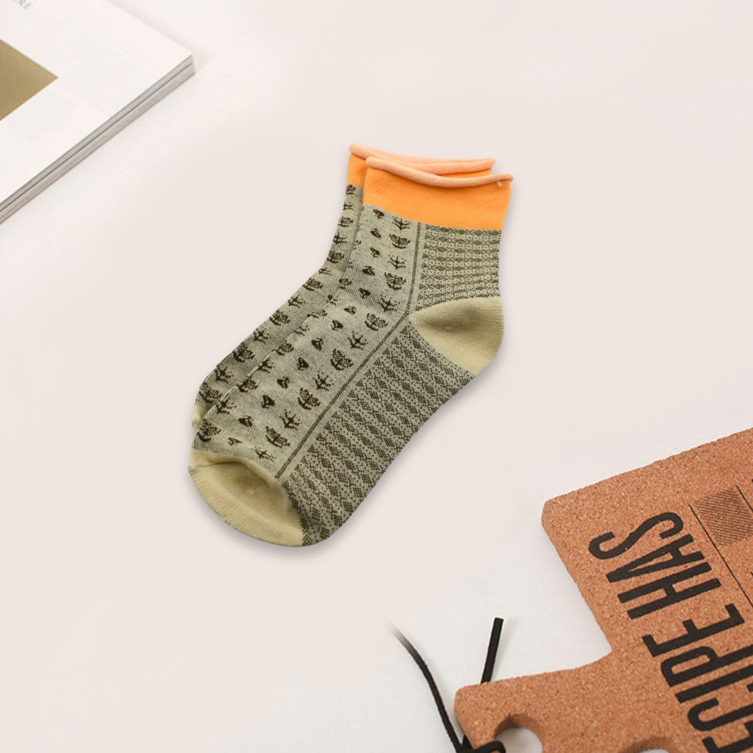 Classic socks with thickened material for added comfort Classic socks with thickened material for added comfort